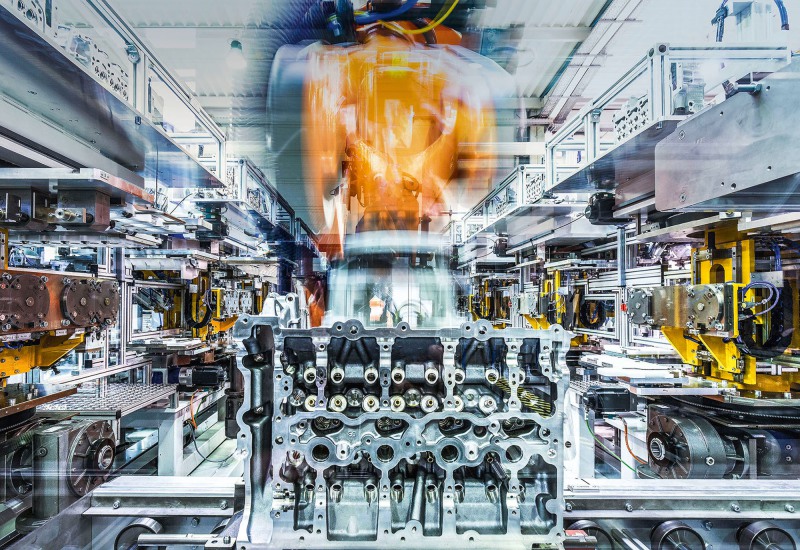 Wolfram Schroll fotografiert  Industrieprojekte für Kunden im In - und Ausland. Wolfram Schroll photographs ndustrial projects in Germany and Europe.