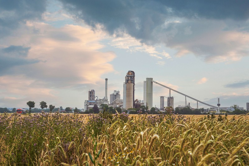 Wolfram Schroll fotografiert  Industrieprojekte für Kunden im In - und Ausland. Wolfram Schroll photographs ndustrial projects in Germany and Europe.