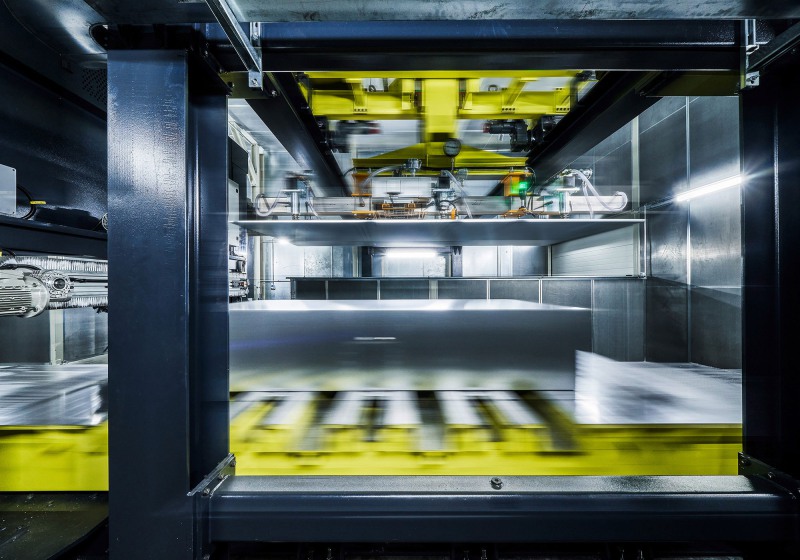 Wolfram Schroll fotografiert  Industrieprojekte für Kunden im In - und Ausland. Wolfram Schroll photographs ndustrial projects in Germany and Europe.