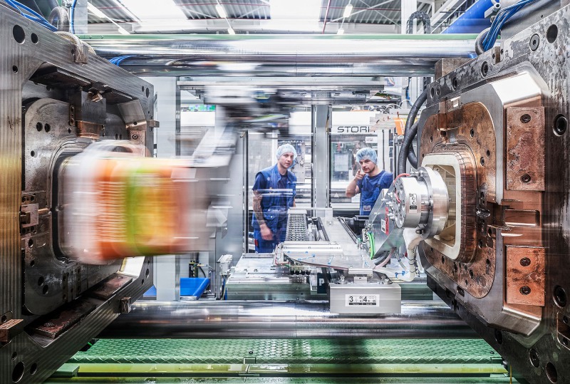 Wolfram Schroll fotografiert  Industrieprojekte für Kunden im In - und Ausland. Wolfram Schroll photographs ndustrial projects in Germany and Europe.