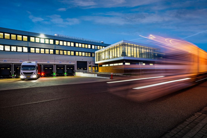 Wolfram Schroll fotografiert  Industrieprojekte für Kunden im In - und Ausland. Wolfram Schroll photographs ndustrial projects in Germany and Europe.