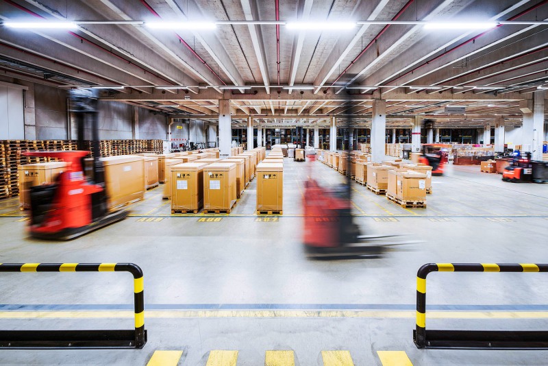 Wolfram Schroll fotografiert  Industrieprojekte für Kunden im In - und Ausland. Wolfram Schroll photographs ndustrial projects in Germany and Europe.