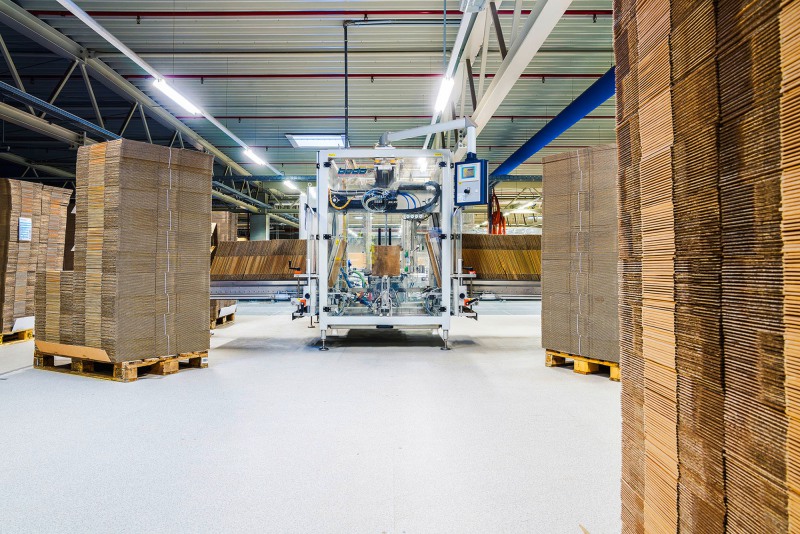 Wolfram Schroll fotografiert  Industrieprojekte für Kunden im In - und Ausland. Wolfram Schroll photographs ndustrial projects in Germany and Europe.