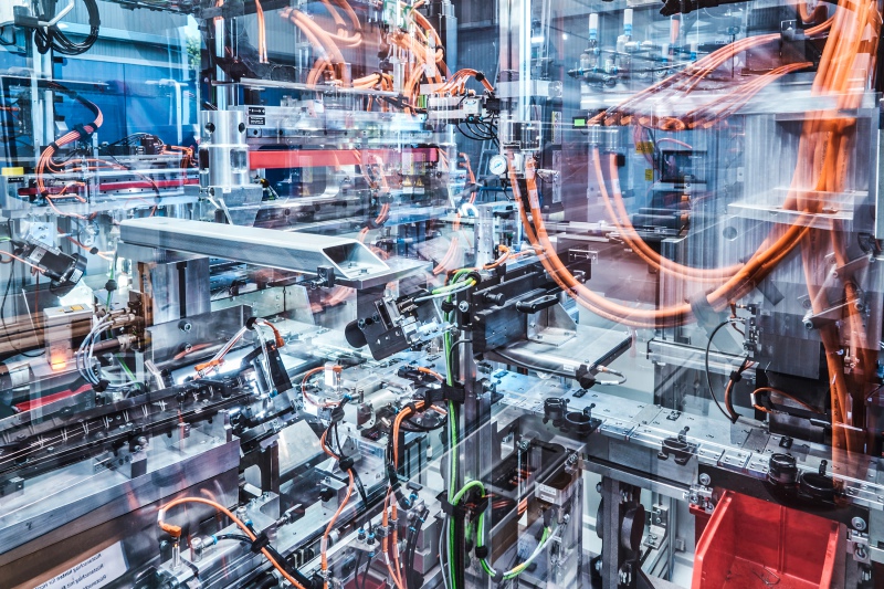 Wolfram Schroll fotografiert  Industrieprojekte für Kunden im In - und Ausland. Wolfram Schroll photographs ndustrial projects in Germany and Europe.