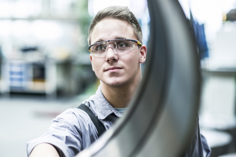 Wolfram Schroll fotografiert  Industrieprojekte für Kunden im In - und Ausland. Wolfram Schroll photographs industrial projects in Germany and Europe.