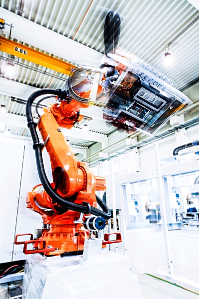 Wolfram Schroll fotografiert  Industrieprojekte für Kunden im In - und Ausland. Wolfram Schroll photographs ndustrial projects in Germany and Europe.
