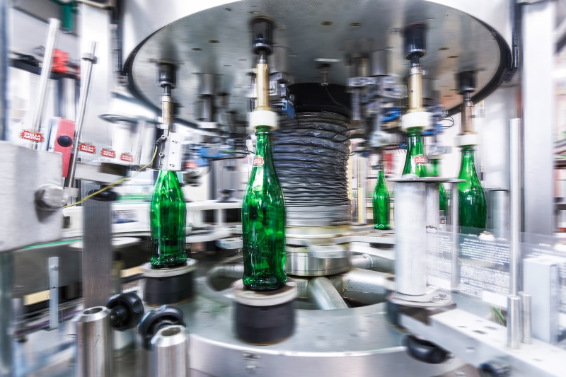 Wolfram Schroll fotografiert  Industrieprojekte für Kunden im In - und Ausland. Wolfram Schroll photographs ndustrial projects in Germany and Europe.