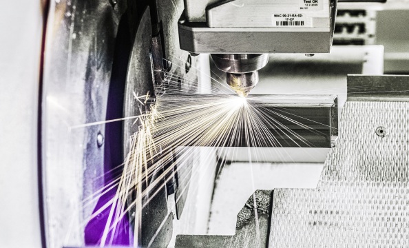 Wolfram Schroll fotografiert  Industrieprojekte für Kunden im In - und Ausland. Wolfram Schroll photographs ndustrial projects in Germany and Europe.
