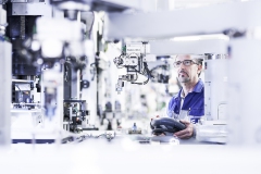 Wolfram Schroll fotografiert hochwertige Industrieprojekte für Kunden im In - und Ausland. Wolfram Schroll photographs high-value industrial projects in Germany and Europe.