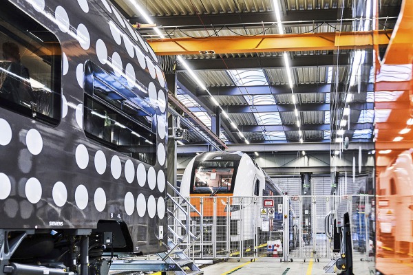 Wolfram Schroll fotografiert  Industrieprojekte für Kunden im In - und Ausland. Wolfram Schroll photographs industrial projects in Germany and Europe.