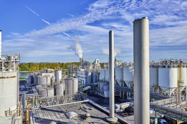 Wolfram Schroll fotografiert  Industrieprojekte für Kunden im In - und Ausland. Wolfram Schroll photographs industrial projects in Germany and Europe.