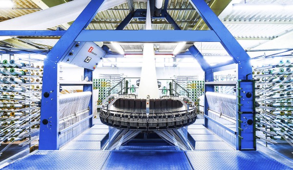 Wolfram Schroll fotografiert  Industrieprojekte für Kunden im In - und Ausland. Wolfram Schroll photographs industrial projects in Germany and Europe.