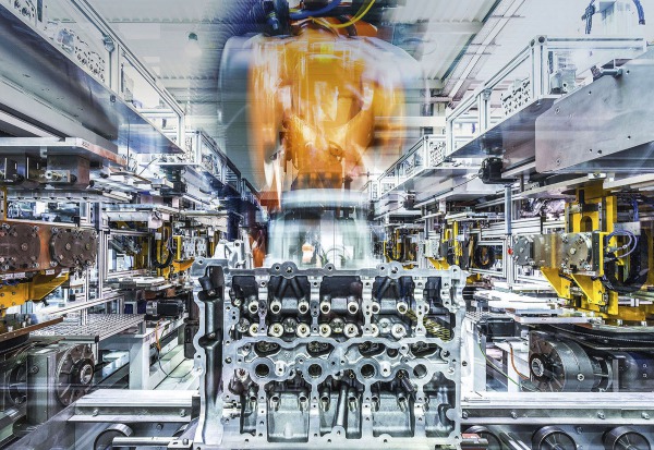 Wolfram Schroll fotografiert  Industrieprojekte für Kunden im In - und Ausland. Wolfram Schroll photographs industrial projects in Germany and Europe.