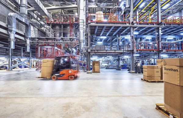 Wolfram Schroll fotografiert  Industrieprojekte für Kunden im In - und Ausland. Wolfram Schroll photographs industrial projects in Germany and Europe.