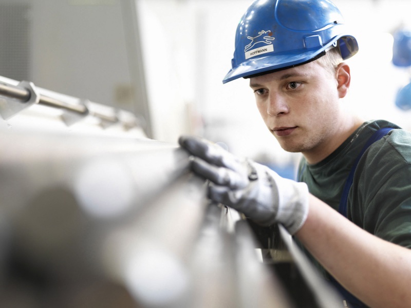 Wolfram Schroll fotografiert  Industrieprojekte für Kunden im In - und Ausland. Wolfram Schroll photographs industrial projects in Germany and Europe.