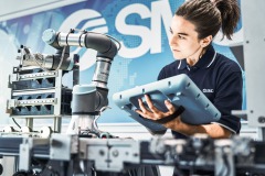 Wolfram Schroll fotografiert hochwertige Industrieprojekte für Kunden im In - und Ausland. Wolfram Schroll photographs high-value industrial projects in Germany and Europe.