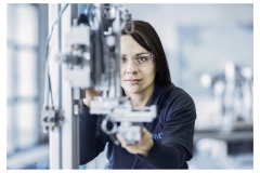 Wolfram Schroll fotografiert hochwertige Industrieprojekte für Kunden im In - und Ausland. Wolfram Schroll photographs high-value industrial projects in Germany and Europe.